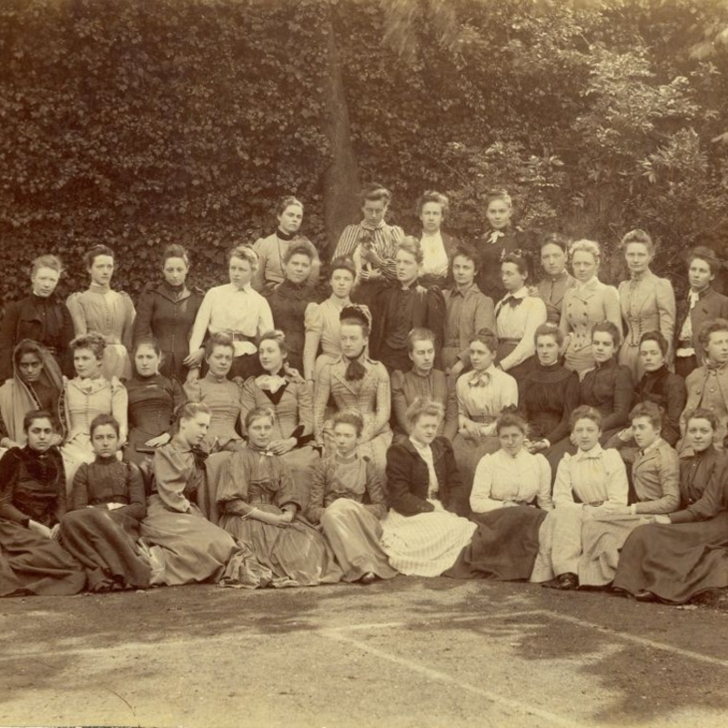 1891 Somerville College photo 1891 Somerville College photo